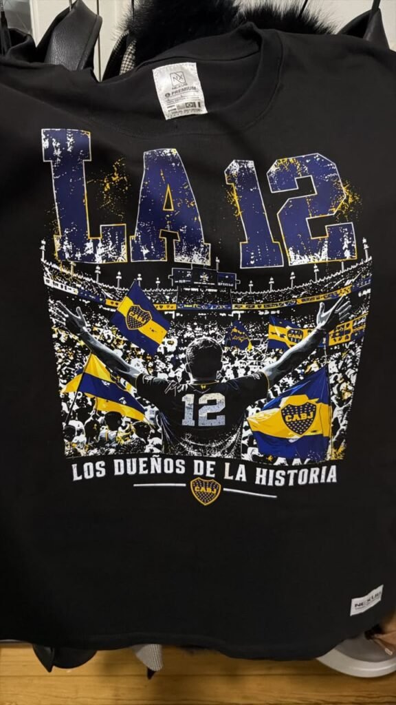 Remera La 12 negra – Los dueños de la historia